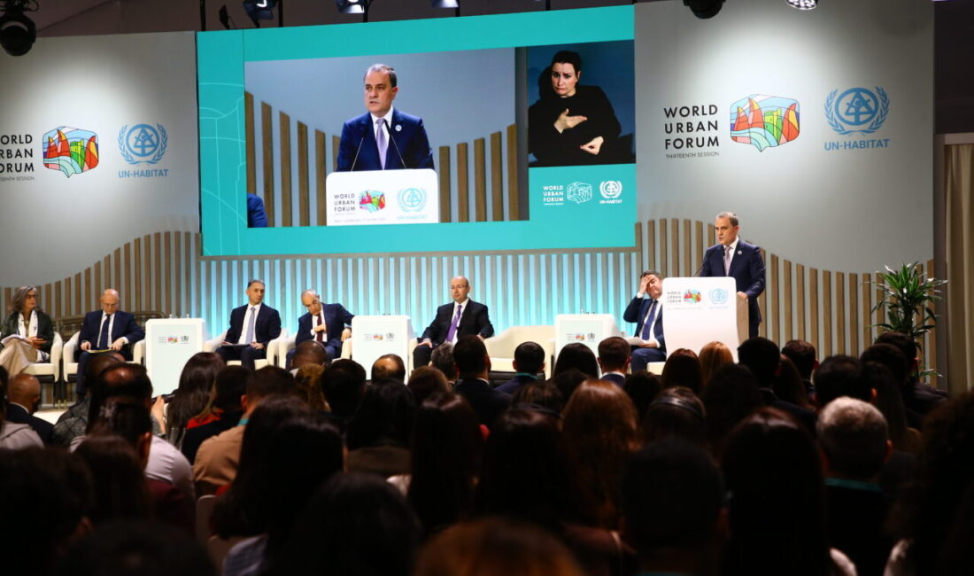 - Azerbaycan Dışişleri Bakanı Ceyhun Bayramov:
- "Yaklaşık 15 milyar dolar