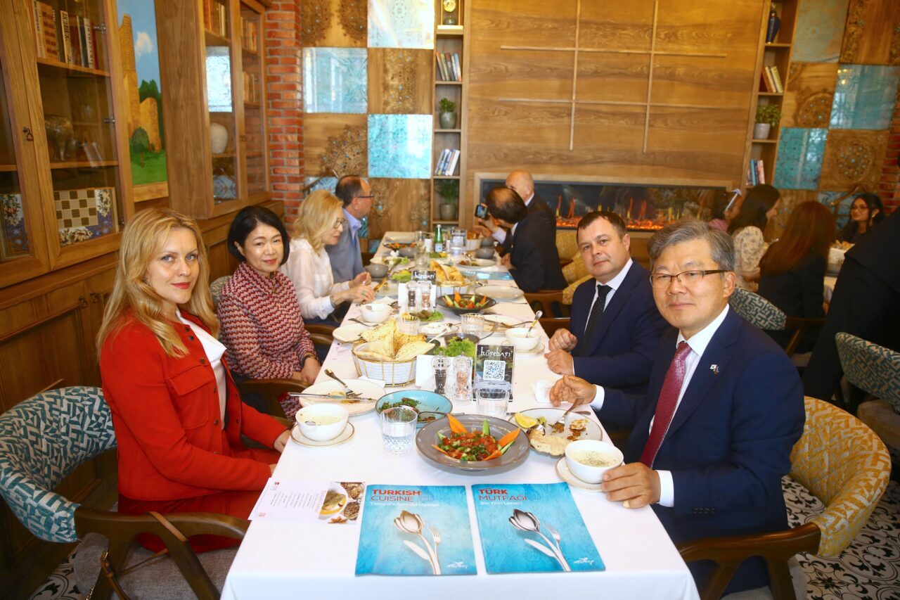 BAKÜ (AA) – Azerbaycan'ın başkenti Bakü'de, "Türk Mutfağı Haftası" kapsamında