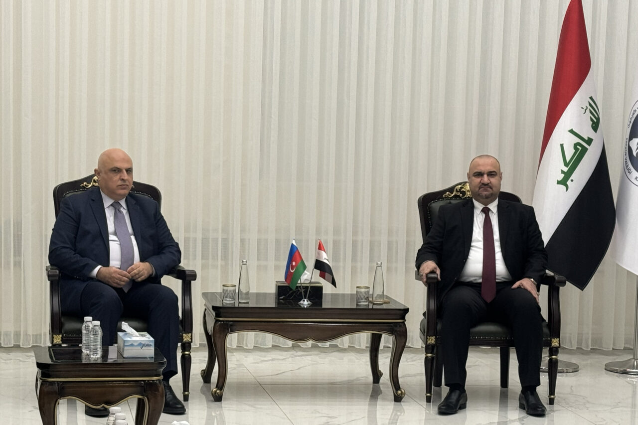 KERKÜK (AA) – Azerbaycan'ın Bağdat Büyükelçisi Eldar Salimov Nadiroğlu, Irak'ın