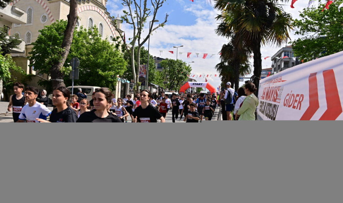 İSTANBUL (AA) – Bahçelievler Belediyesi tarafından 19 Mayıs Atatürk'ü Anma,