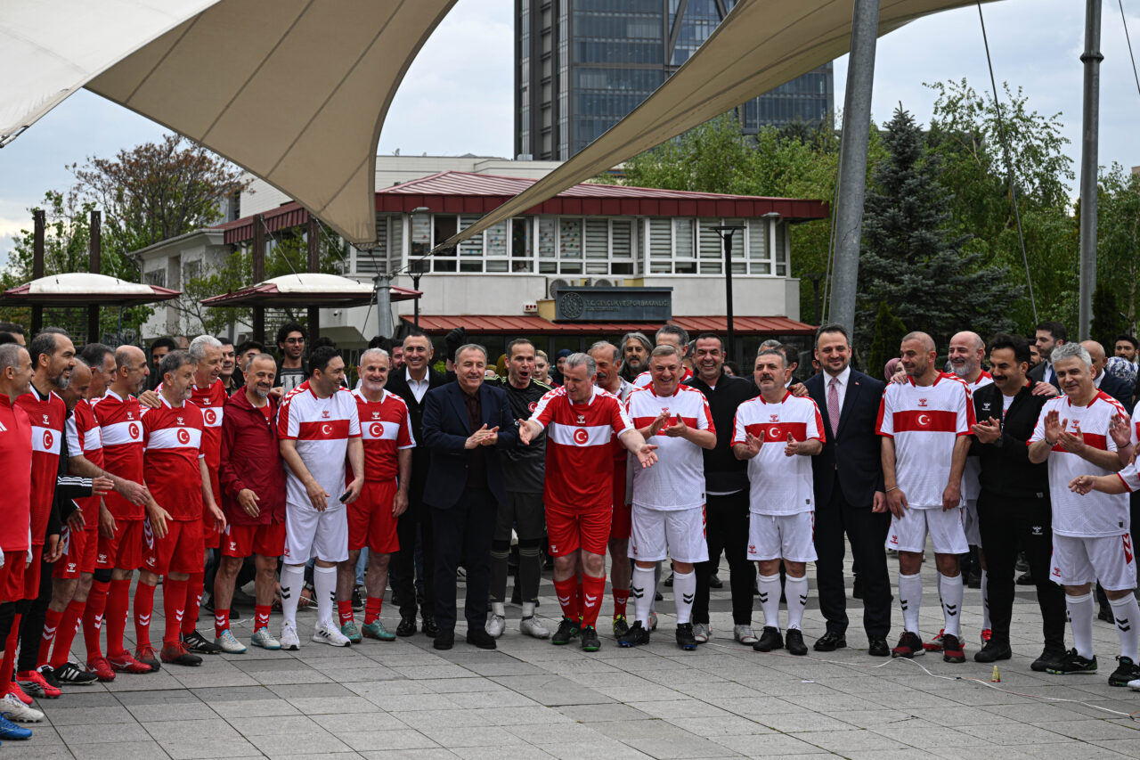 ANKARA (AA) – Gençlik ve Spor Bakanı Osman Aşkın Bak,