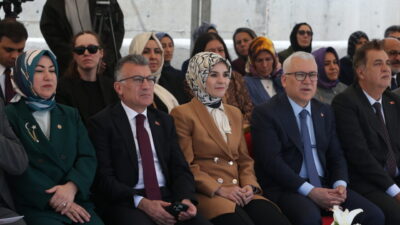 - "Devlet vatandaşının zor gününde yanında olmak, yaşlısına güvenli bir