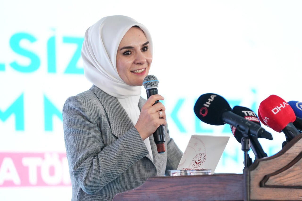 - "Kaldırımıyla, binasıyla, ulaşımıyla, eğitim imkanıyla, istihdam alanıyla erişilebilir şehirler