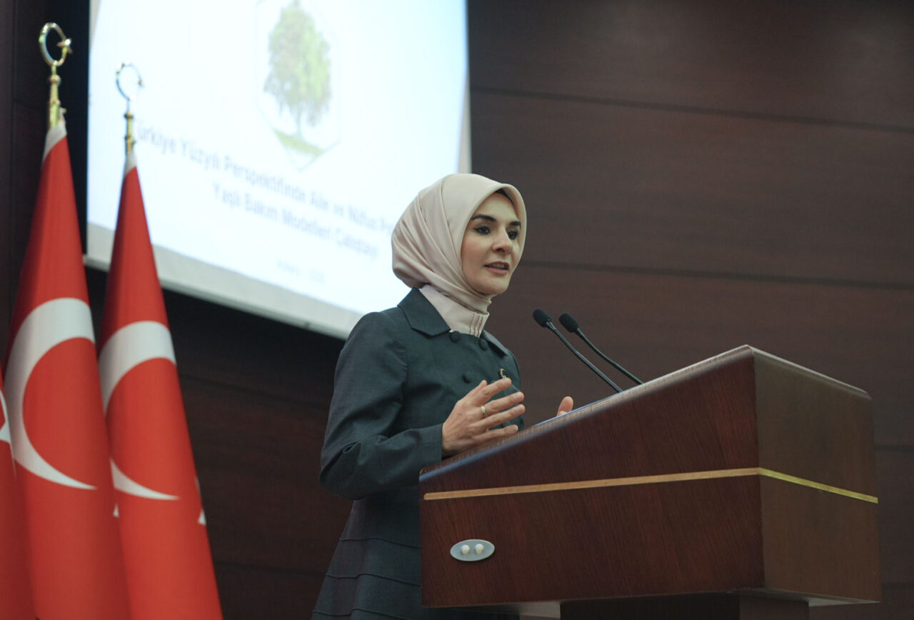- "Hedefimiz, yaşlı vatandaşlarımızın sağlıklı ve aktif bir yaşam sürdüğü,