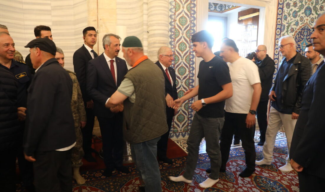 EDİRNE (AA) – Milli Savunma Bakanı Yaşar Güler, Kurban Bayramı