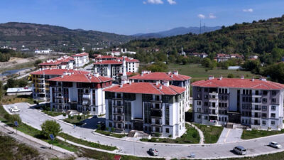 - "Anahtarlar, Zonguldak'ta mutluluğun kapısını açtı, bir ailemizin daha yuva