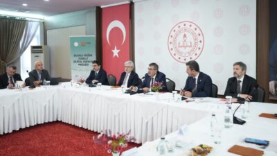 - "Bakanlık olarak çocuklarımızın dijital çağda güçlü bir şahsiyetle yetişmesi