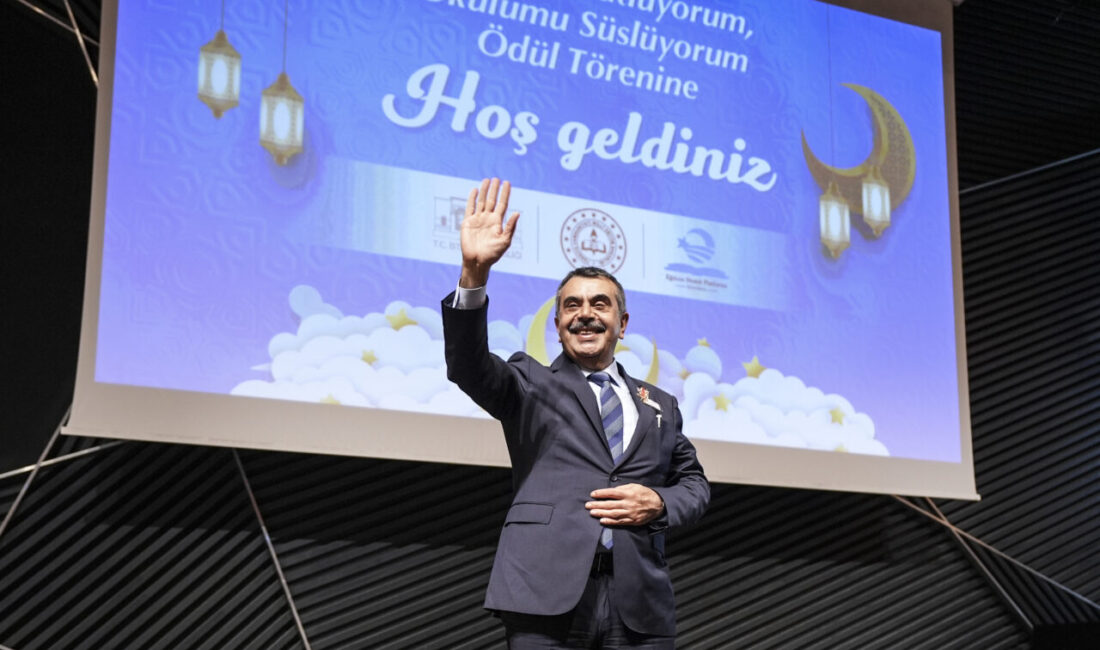 - "Dünyaya adaleti tesis etmek için mücadele eden bir devlet
