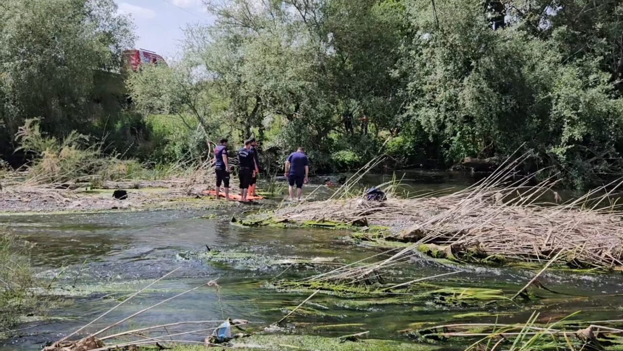 BALIKESİR (AA) – Balıkesir'in Altıeylül ilçesinde derede kaybolan 14 yaşındaki
