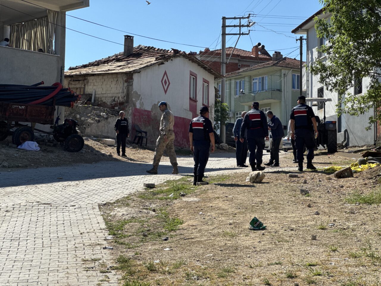 BALIKESİR (AA) – Balıkesir'in Altıeylül ilçesinde çıkan silahlı kavgada 1