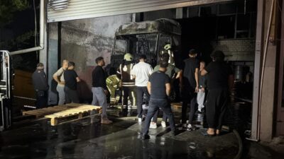 İSTANBUL (AA) – Başakşehir'de oto tamirci dükkanında bulunan tırda çıkan