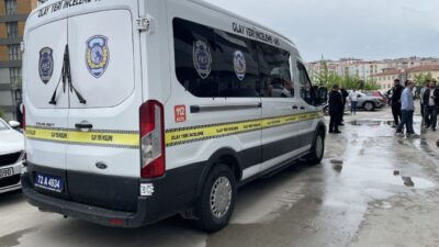 BATMAN (AA) – Batman'da asansörde mahsur kalanları kurtarmak isterken boşluğuna