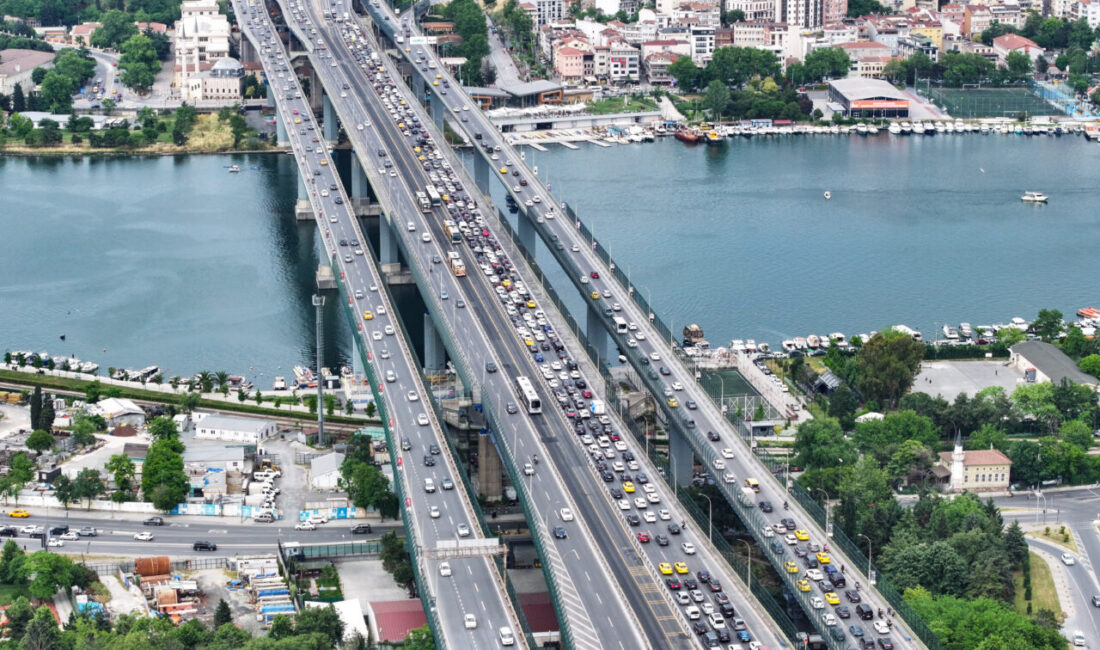 - Anadolu Otoyolu ve Kuzey Marmara Otoyolu'nun İstanbul'a varış yönünde
