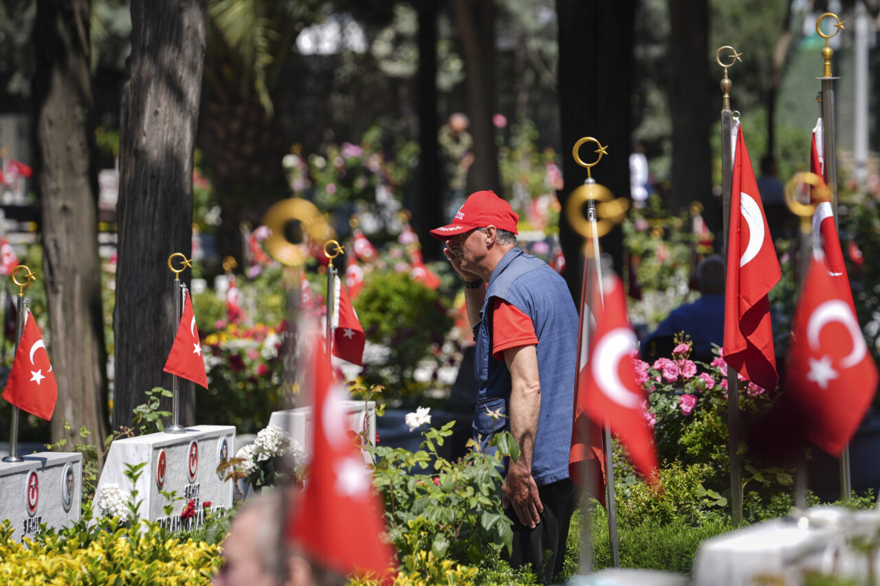 İSTANBUL (AA) – Kurban Bayramı'nın ikinci gününde de vatandaşlar, Edirnekapı