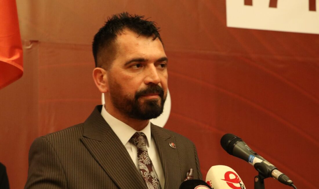 - "Türkiye'ye doğrudan diş geçiremeyen efendiler bugün maşa kullanmaktadırlar. Ama