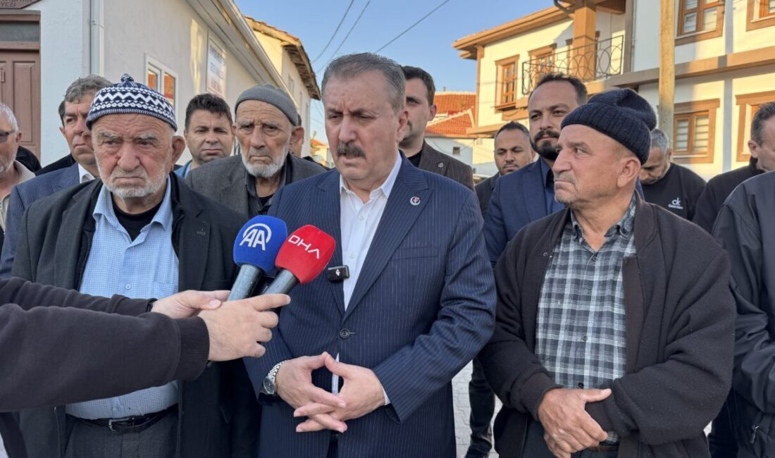 - "CHP'nin bu butlan kararından önceki yönetimi de farklı bir