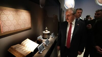 - "Burası İslam, özellikle Türk-İslam dünyasındaki müstesna müzelerden, müstesna yerlerden