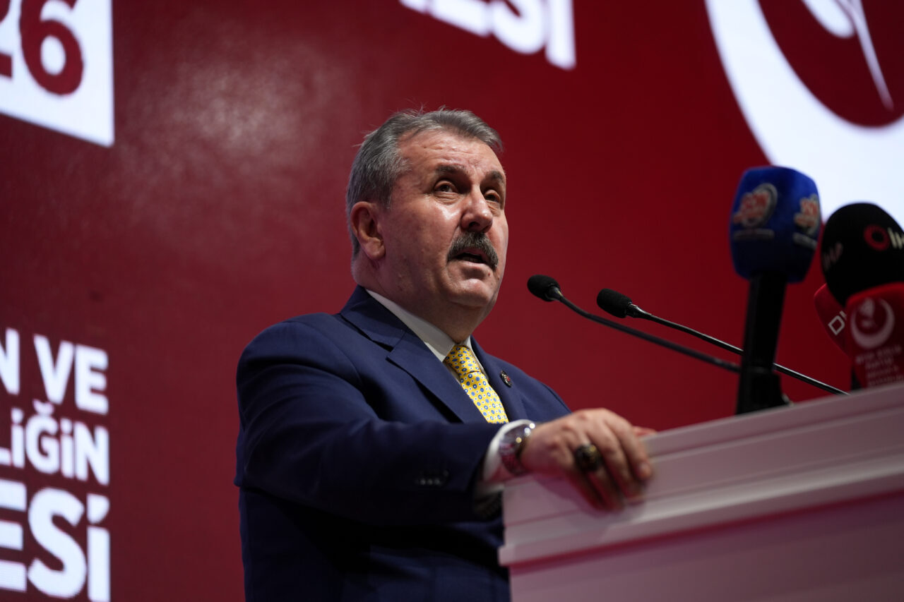 - "Emeklimize, Kurban Bayramı'nda 10 bin lira ikramiye verelim de