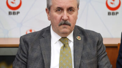 - "Koskoca Amerika 10 milyon nüfuslu İsrail'in, terörist ve soykırımcı