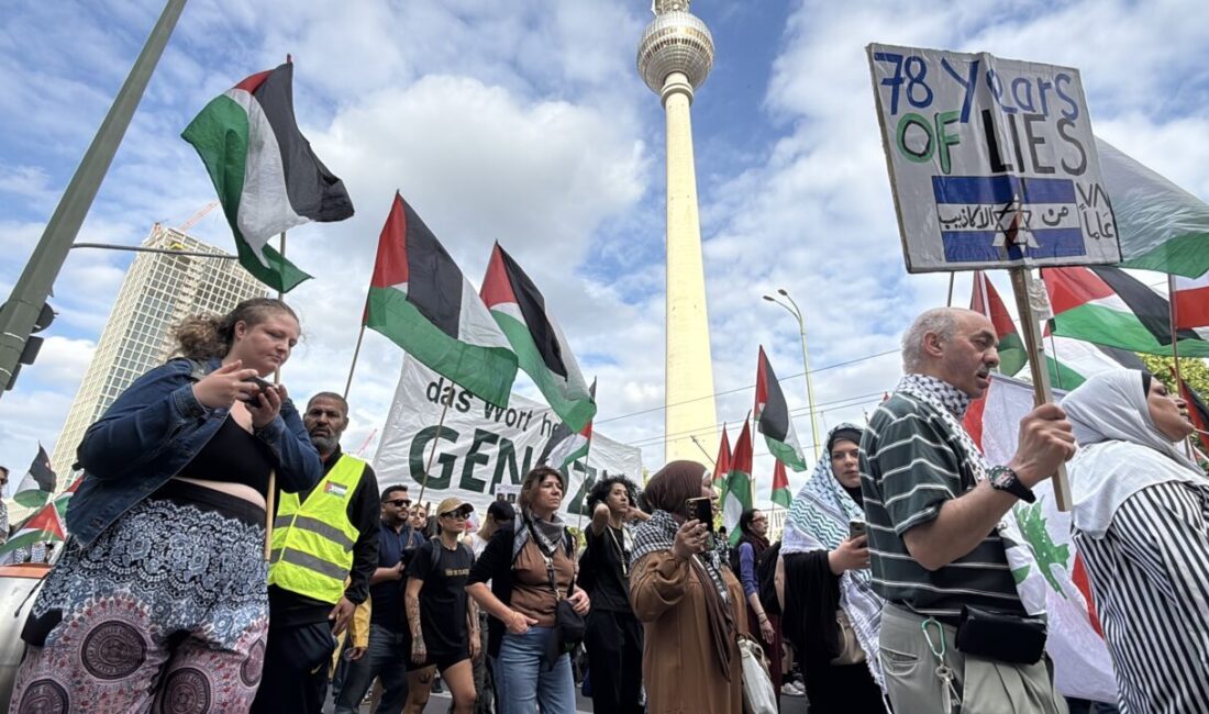 BERLİN (AA) – Almanya'nın başkenti Berlin'de, İsrail'in Filistin ve Lübnan'a