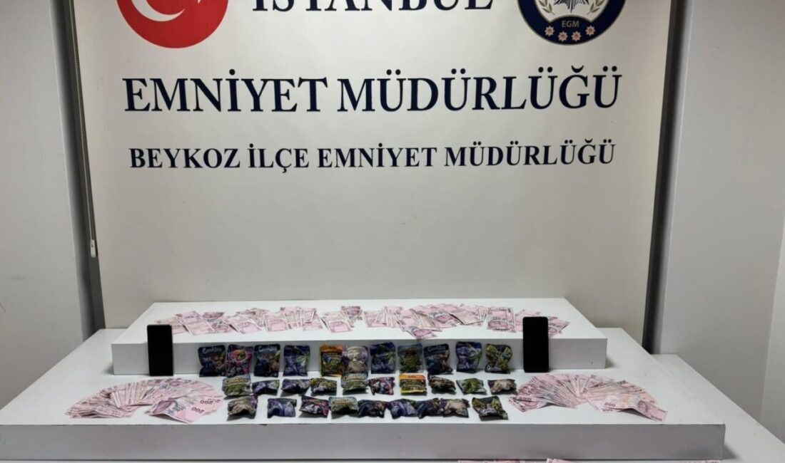 İSTANBUL (AA) – Beykoz'da durdurulan araçta satışa hazır halde uyuşturucu
