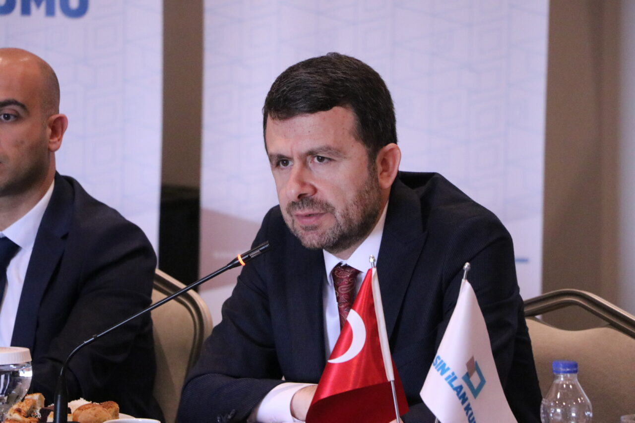 - "Basının ihtiyaçları, beklentileri ve sorunları çok çeşitli başlıklar içeriyor.