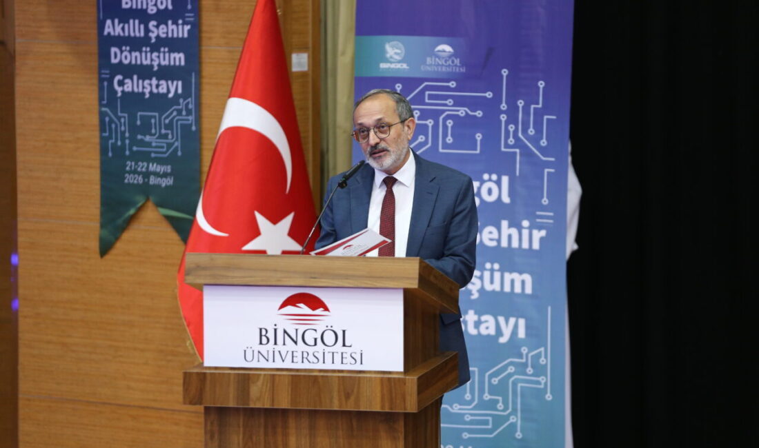 - Bingöl Üniversitesi Rektörü Prof. Dr. Erdal Çelik:
- "Bingöl deprem