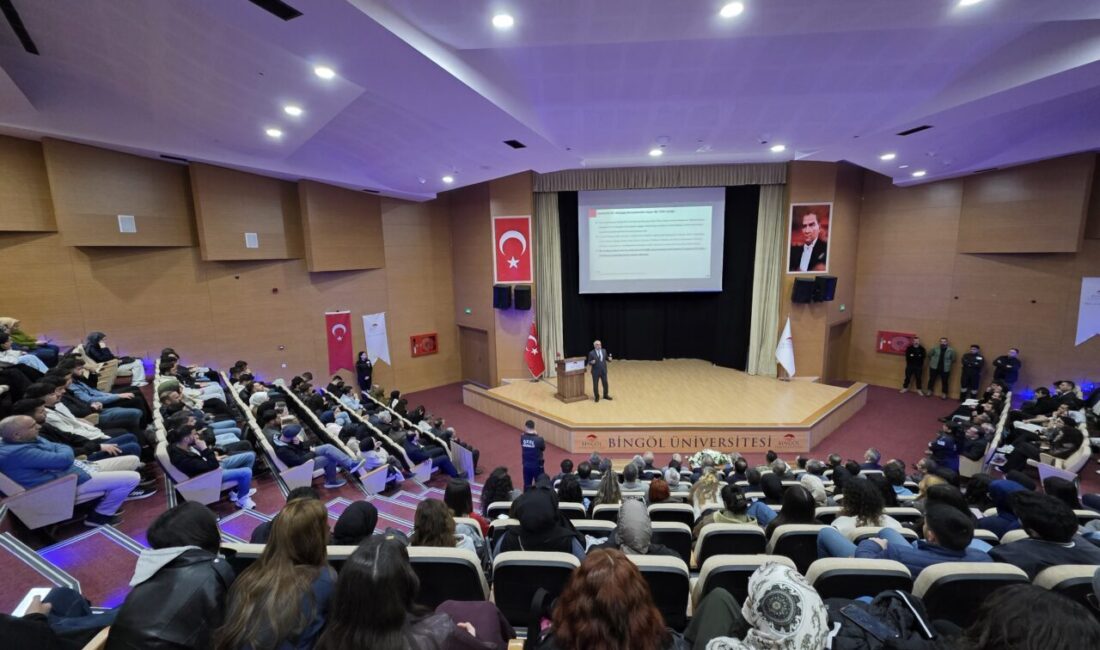 - TUSAŞ Motor Sanayii AŞ Yönetim Kurulu Başkanı Fahrettin Öztürk:
-