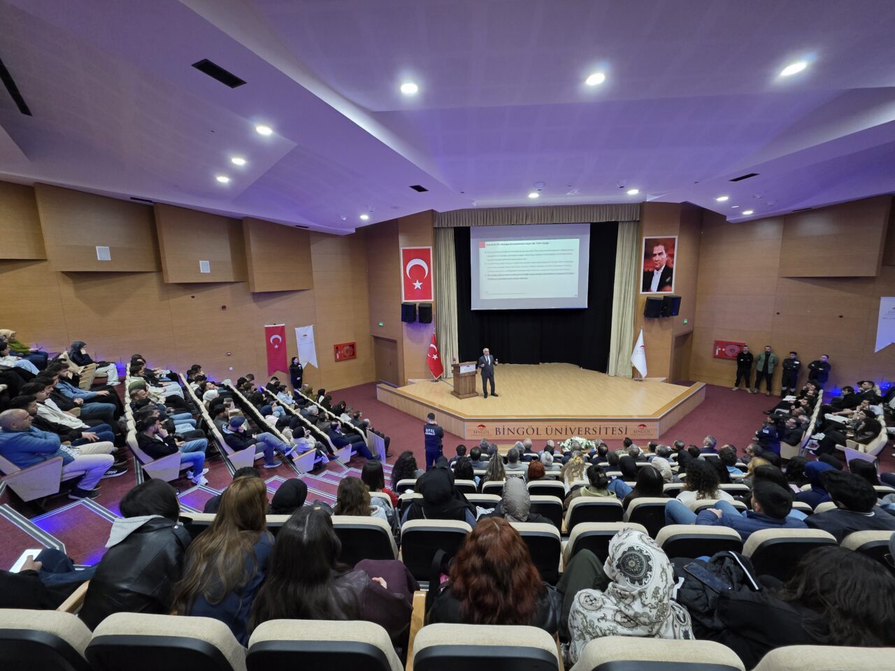 - TUSAŞ Motor Sanayii AŞ Yönetim Kurulu Başkanı Fahrettin Öztürk:
-