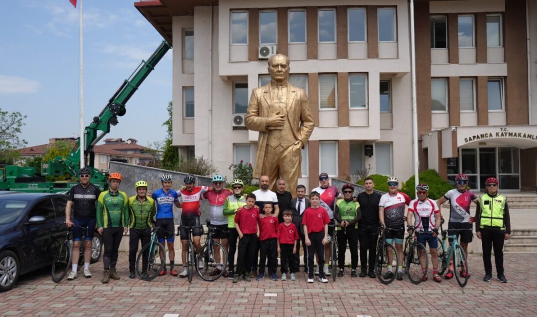 SAKARYA (AA) – Selanik'teki Atatürk Evi Müzesi'nden alınan ve bisikletçiler