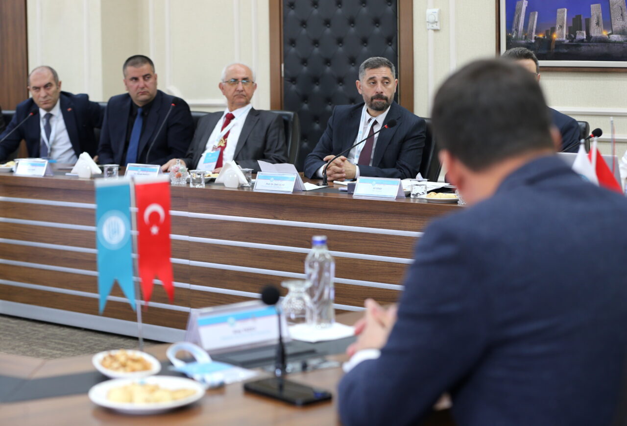 BİTLİS (AA) – Bitlis Eren Üniversitesinde (BEÜ) "Bitlis Organize Sanayi