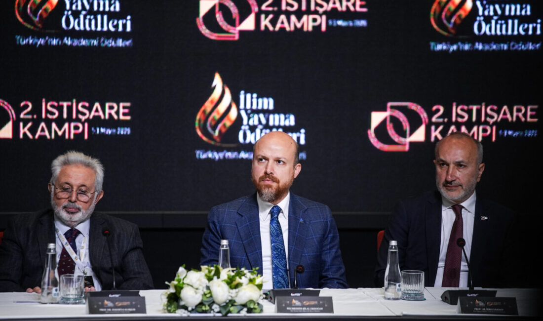 - İlim Yayma Vakfı Mütevelli Heyeti Başkanı Bilal Erdoğan:
- "Eğer