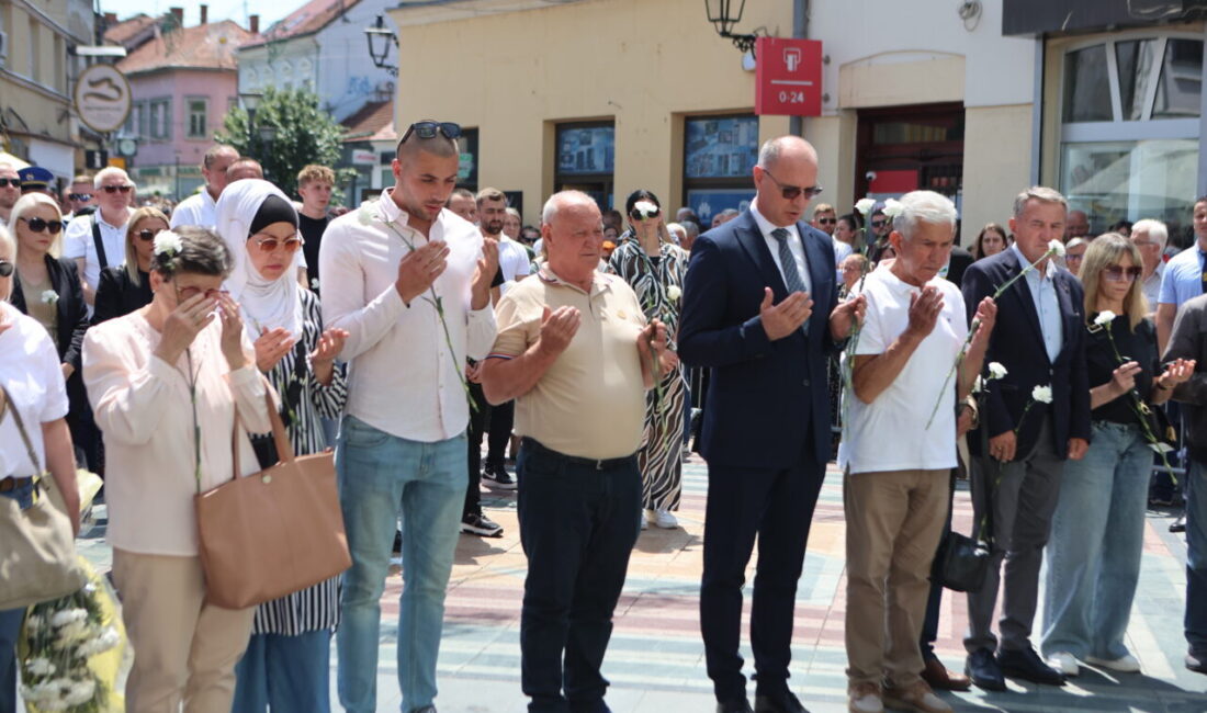 TUZLA (AA) – Bosna Hersek'teki savaşta ülkenin kuzeydoğusundaki Tuzla kentinde,