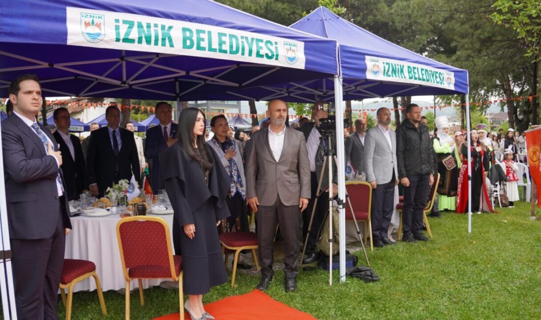 BURSA (AA) – Bursa'nın İznik ilçesinde Kırgız Şenlikleri düzenlendi. Kırgız