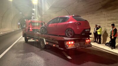 BURSA (AA) – Bursa'da otomobille motosikletin çarpışması sonucu 1 kişi