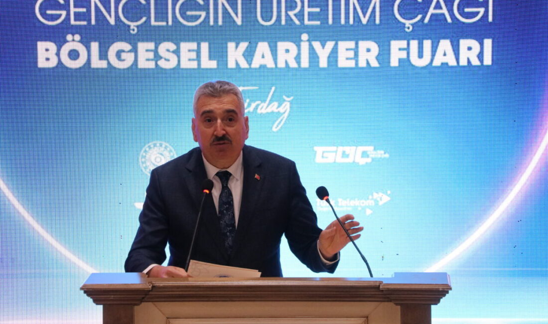 - "Teknoloji bizlere bambaşka bir alan, bambaşka bir meslek, bambaşka