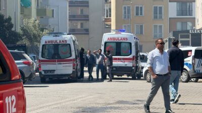 ÇANAKKALE (AA) – Çanakkale'de 3 katlı apartmanda çıkan yangın hasara