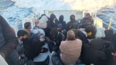 ÇANAKKALE (AA) – Çanakkale'nin Ayvacık ilçesinde aralarında kadın ve çocukların