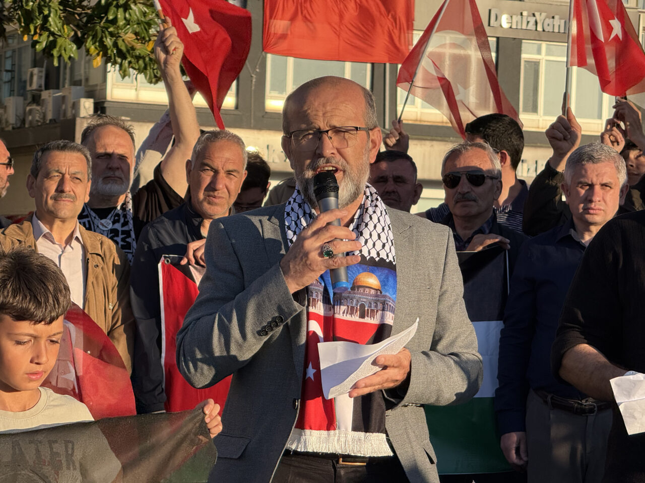 ÇANAKKALE (AA) – Çanakkale'de İsrail'in, Gazze'ye yönelik ablukayı kırmayı ve