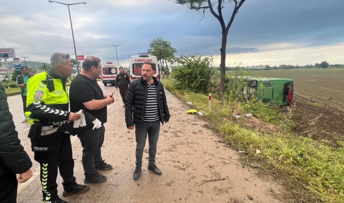 ÇANAKKALE (AA) – Çanakkale'nin Biga ilçesinde tur otobüsünün devrilmesi sonucu