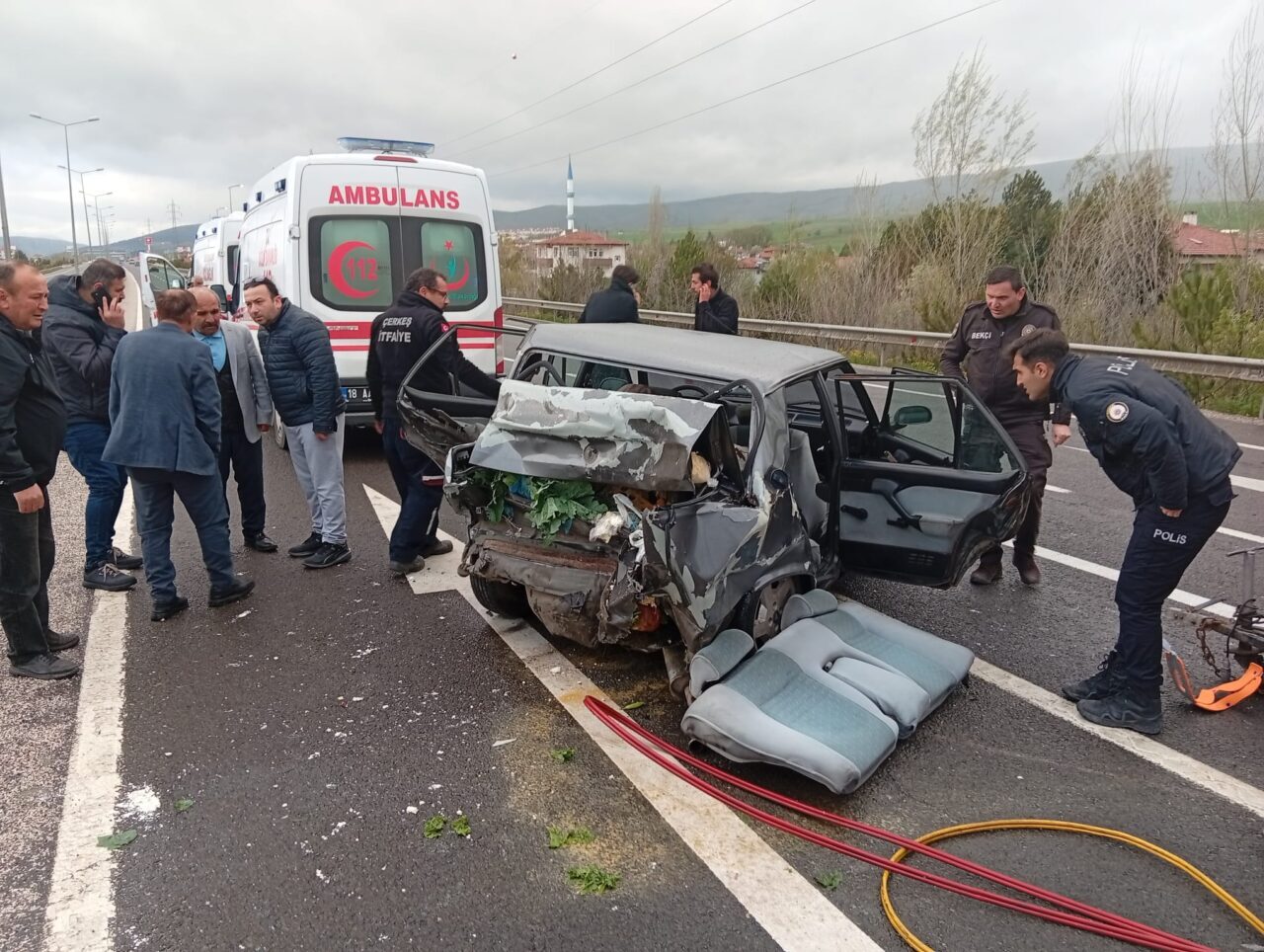 ÇANKIRI (AA) – Çankırı'da panelvanın park halindeki otomobile çarptığı kazada