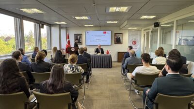CENEVRE (AA) – Türkiye'nin Cenevre Başkonsolosluğunun ev sahipliğinde "Kıbrıs" konulu