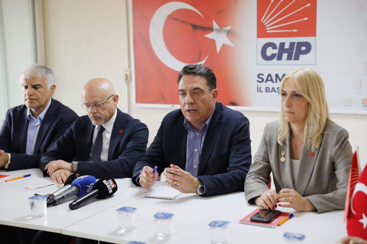 - "Savunma sanayisinin vatandaşlarımızın, Türk milletinin bağışlarıyla, katkılarıyla bu seviyeye