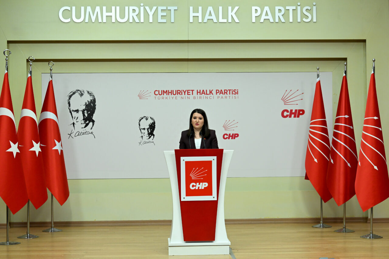 - "Biz, ölünün hatırasını, kadının onurunu, insanın haysiyetini hedef alacak
