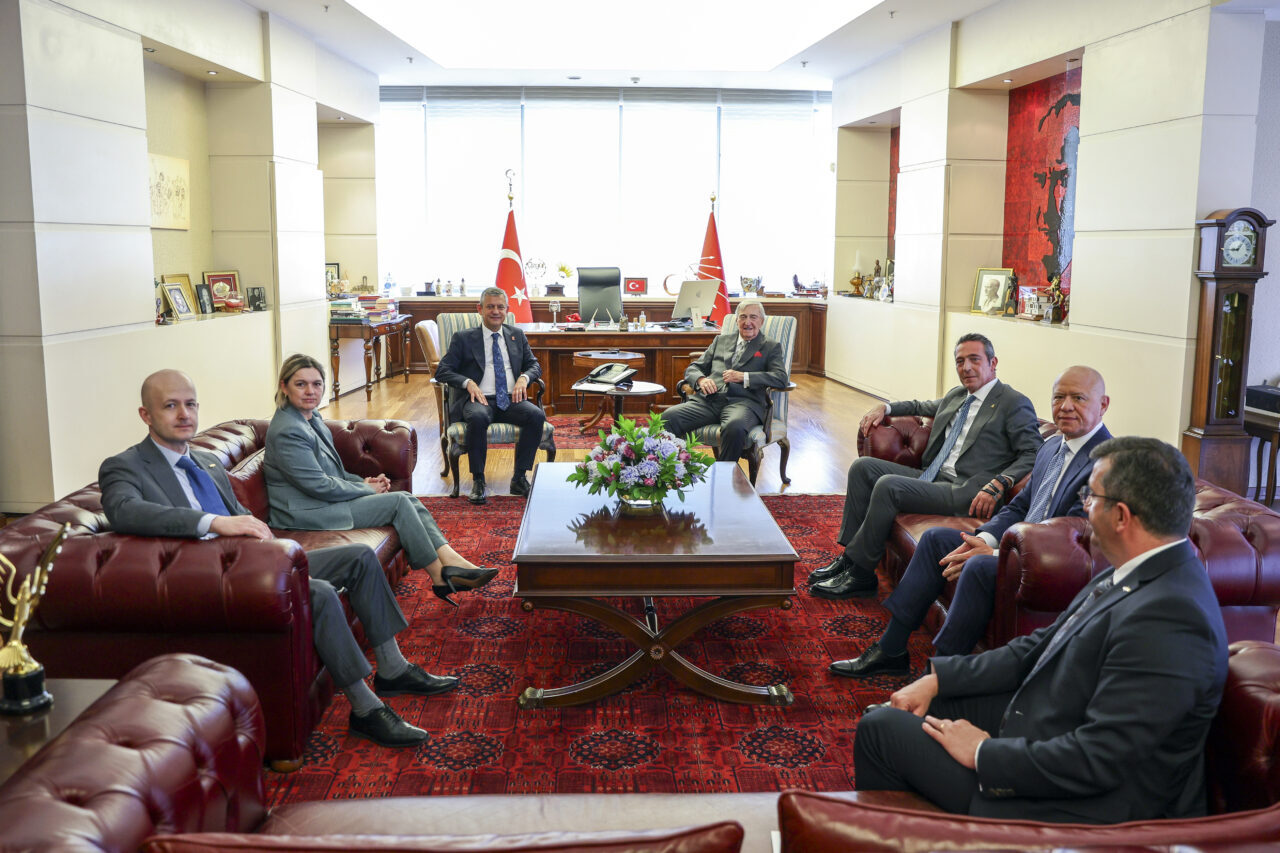 ANKARA (AA) – CHP Genel Başkanı Özgür Özel, Koç Holding