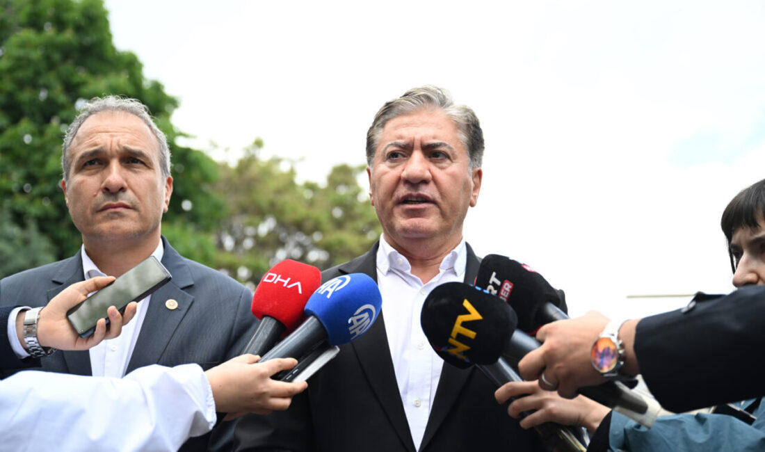 ANKARA (AA) – CHP Milletvekilleri Murat Emir ve Suat Özçağdaş,