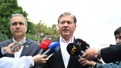 ANKARA (AA) – CHP Milletvekilleri Murat Emir ve Suat Özçağdaş,