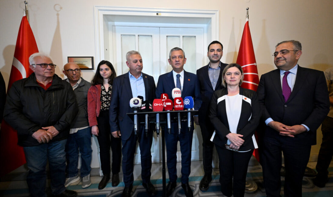 TBMM (AA) – CHP TBMM Grup Başkanı Özgür Özel, EMEK