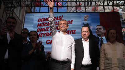 - "Bayramdan 15 gün sonraki pazar, 973 ilçede, 81 ilde