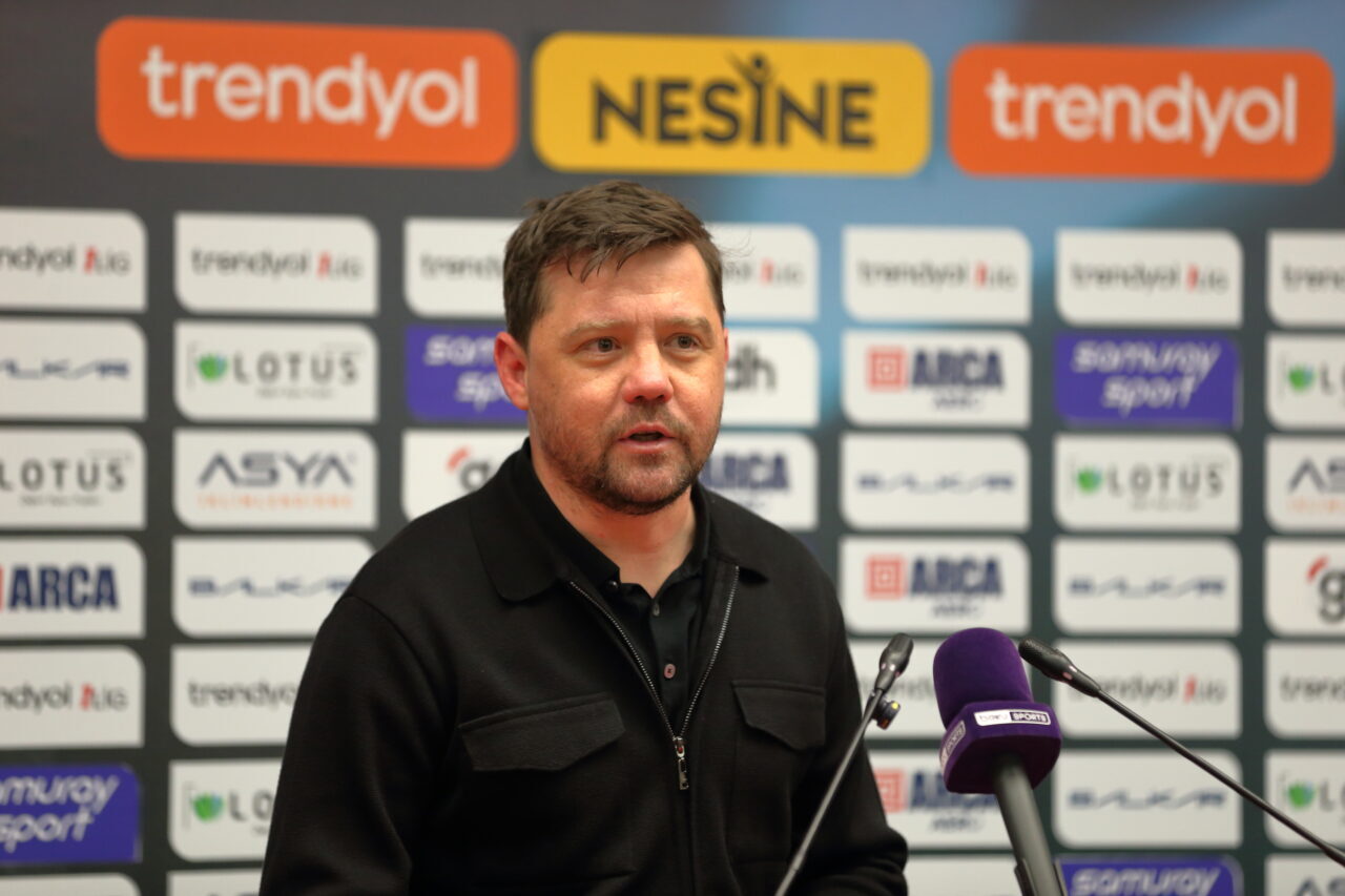 - Arca Çorum FK Teknik Direktörü Uğur Uçar:
"Lig boyu devam